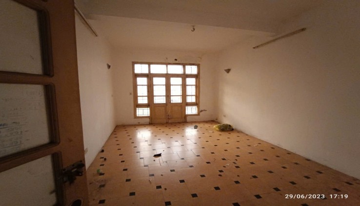 CHO THUÊ MẶT BẰNG KINH DOANH PHỐ ĐẠI TỪ, 4 TẦNG, 105M2, 19 TRIỆU/THÁNG.